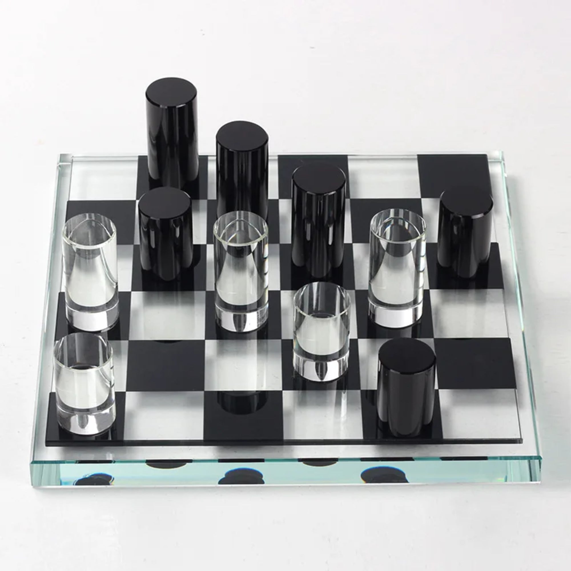 Luxury Glas Chess Set – Modern Transparent & Black Cylinder Pieces with Glass Chessboard 27 x 27 cm Gift for birthday party, holiday Luxury Glas Chess Set – Modern Transparent & Black Cylinder Pieces with Glass Chessboard 27 x 27 cm Gift for birthday party, holiday